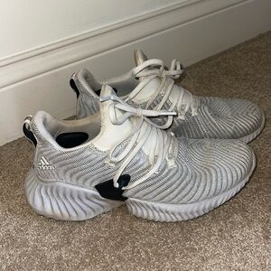 Adidas Alphabounce instinct cloud white
